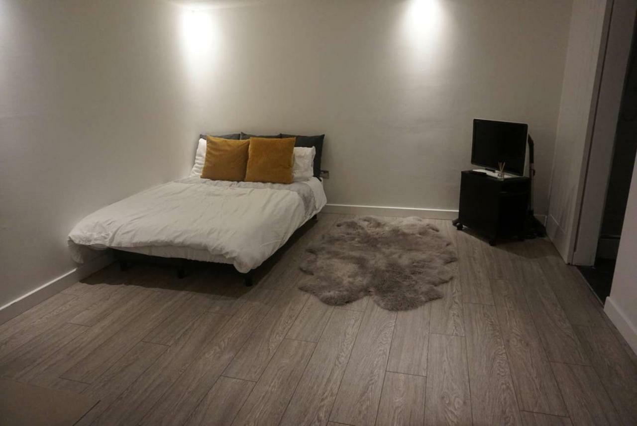 Rjo Serviced Accommodation Purfleet Екстериор снимка